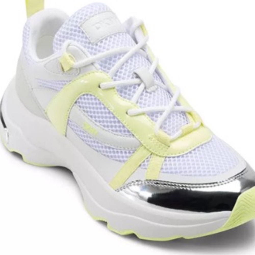 DKNY NWOT Juna Sneaker (Women) -